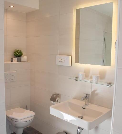 בית מלון כפרי Zomm In Seefeld