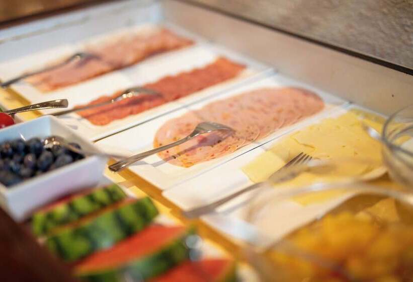 בית מלון כפרי Zomm In Seefeld