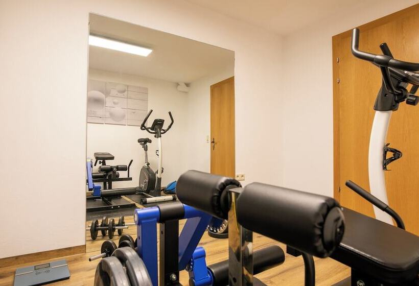 בית מלון כפרי Zomm In Seefeld