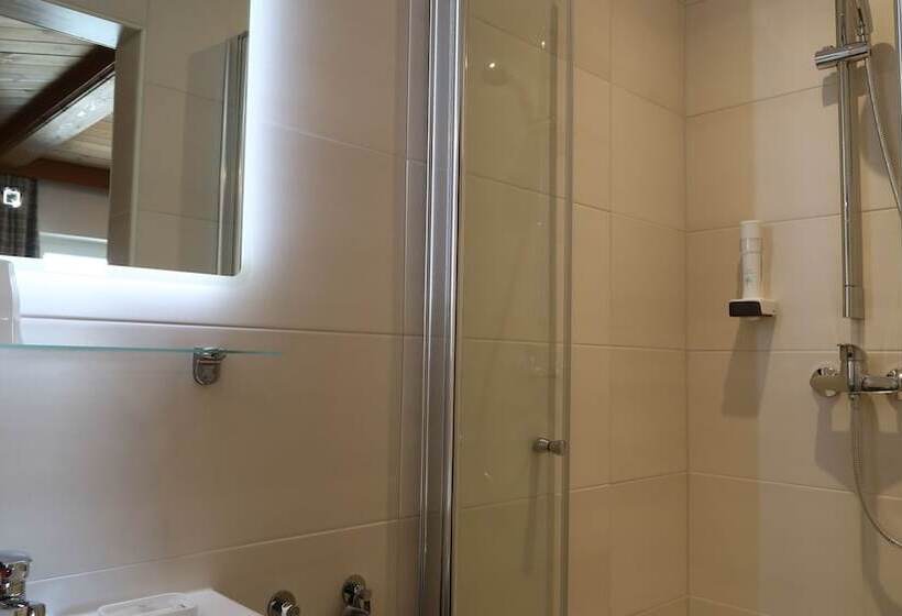 בית מלון כפרי Zomm In Seefeld