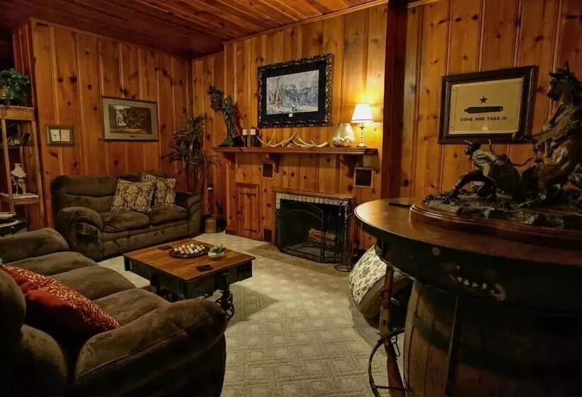 Live Oak B&b