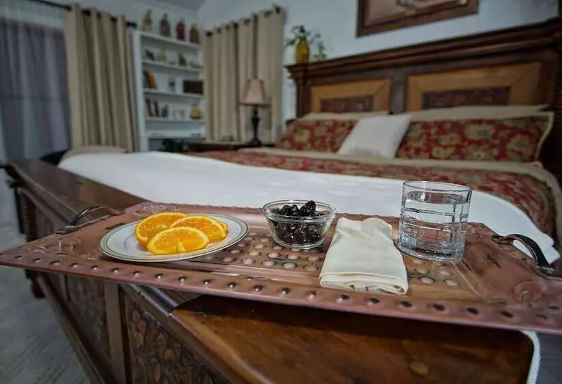 Live Oak B&b