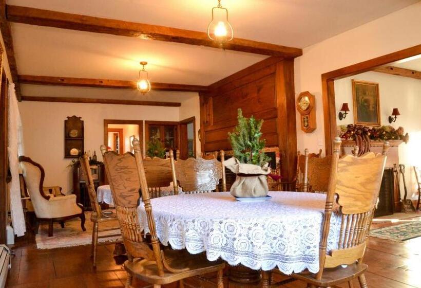 Timber Post Bed & Breakfast