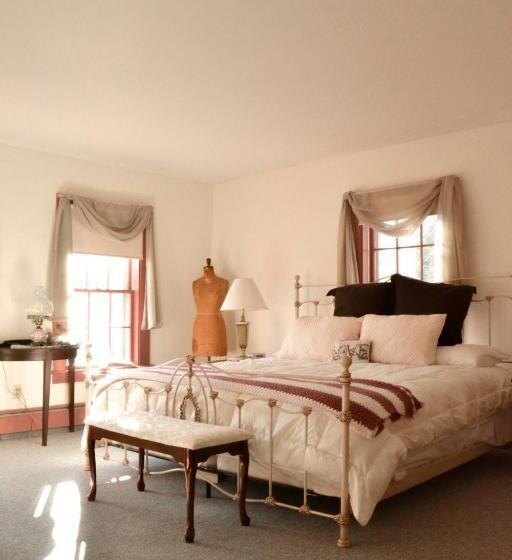 Timber Post Bed & Breakfast