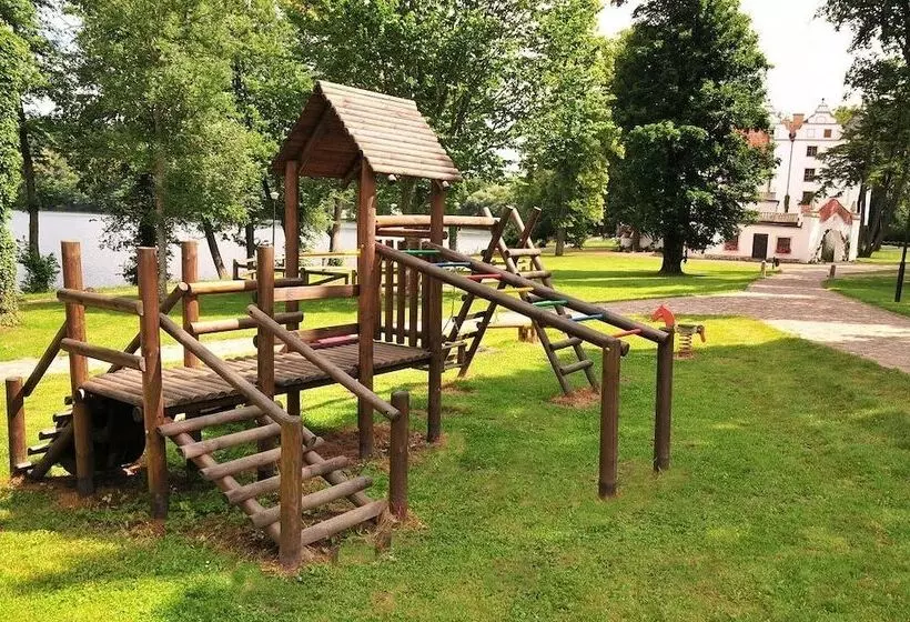 Hotelli Podzamcze - Schlosspension