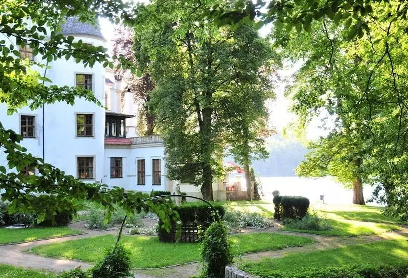 Hotelli Podzamcze - Schlosspension