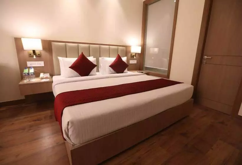 ホテル Surestay By Best Western Lucknow