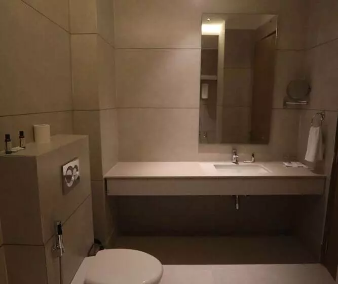 ホテル Surestay By Best Western Lucknow