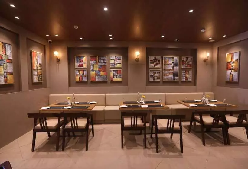 ホテル Surestay By Best Western Lucknow