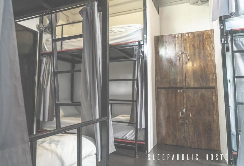 Sleepaholic Hostel
