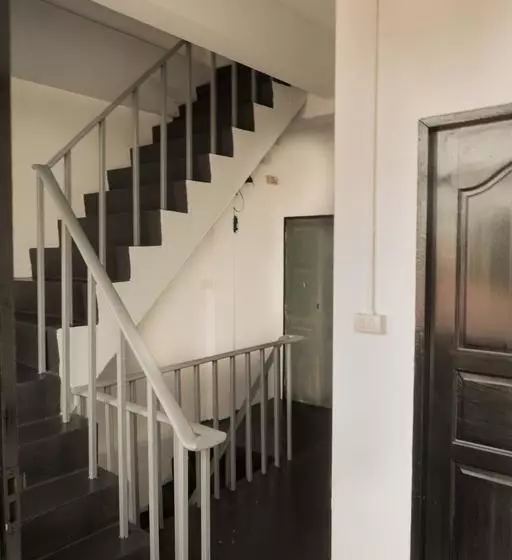 Sleepaholic Hostel