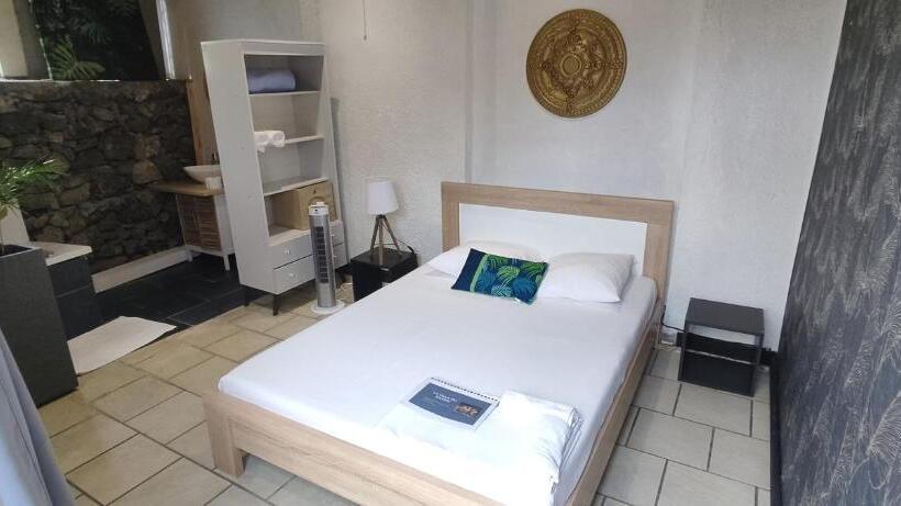 تختخواب و صبحانه La Villa Du Bassin