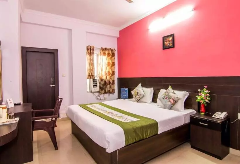 Capital O Hotel Shantila Inn