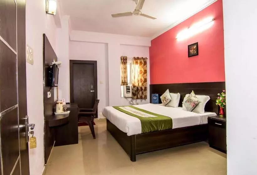 Capital O Hotel Shantila Inn
