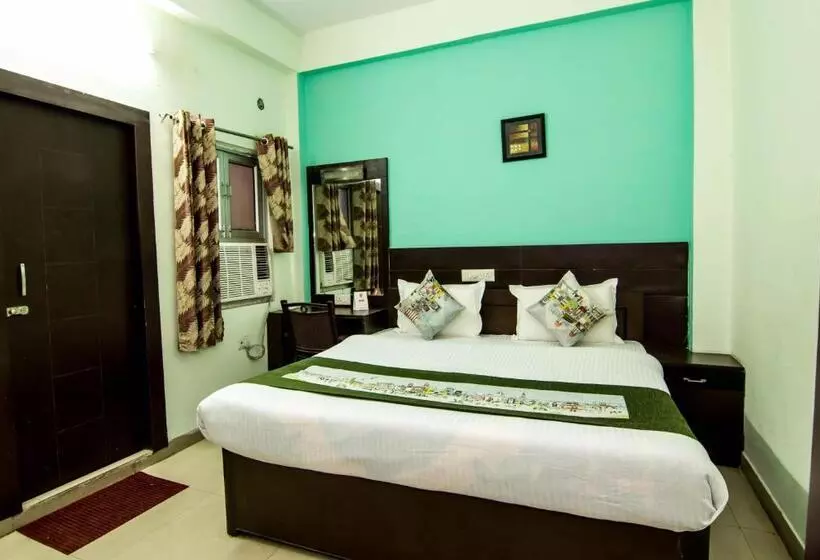 Capital O Hotel Shantila Inn