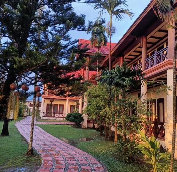 בית מלון כפרי Don Det