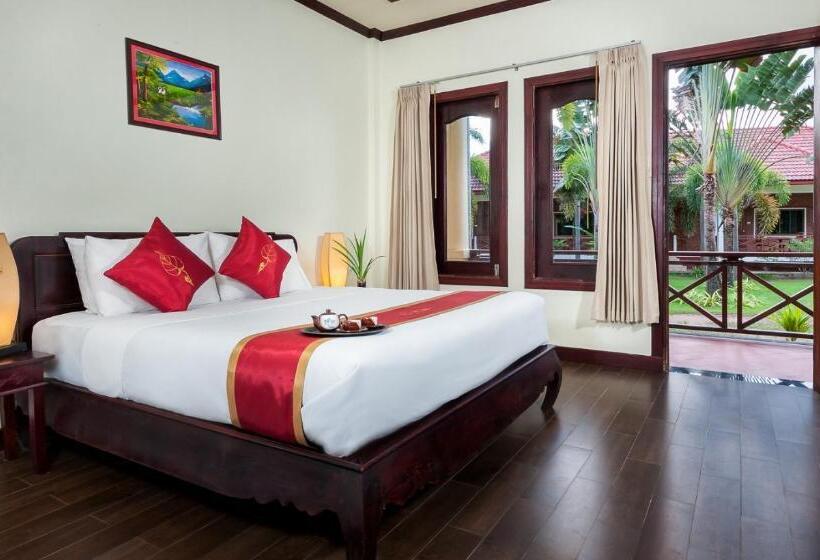 בית מלון כפרי Don Det