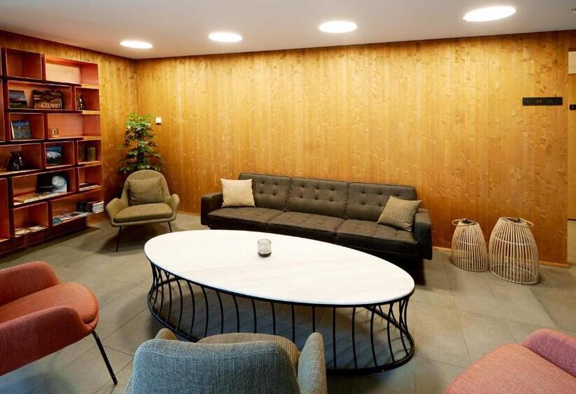 فندق Fosshótel Mývatn