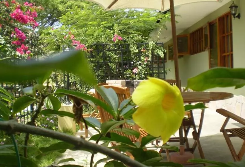 هتل Punta Sal Bungalows