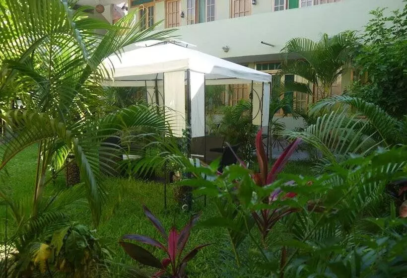 هتل Punta Sal Bungalows