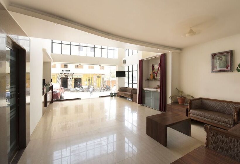 Hotel Vaikunth By Adamo