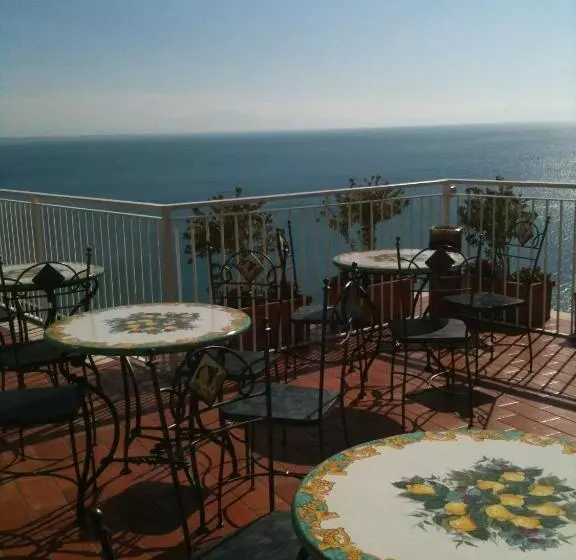 Hotel Voce Del Mare