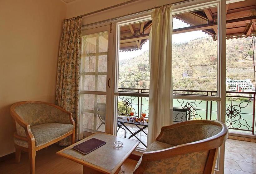 渡假胜地  Neelesh Inn  A Luxury Lake View Hotel  20 Kms From Nainital