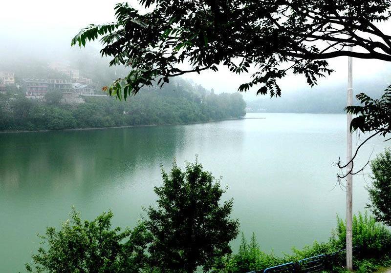 渡假胜地  Neelesh Inn  A Luxury Lake View Hotel  20 Kms From Nainital