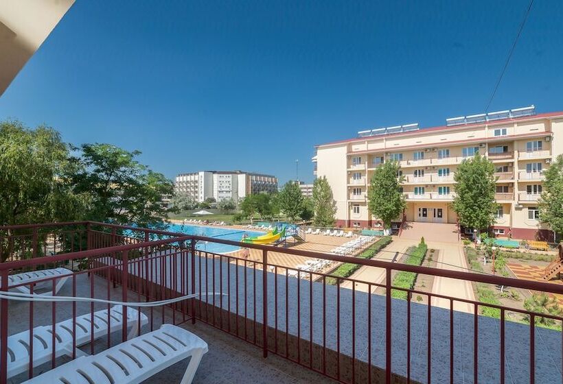 リゾートホテル Pansionat Nikolaev