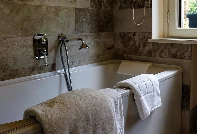 Villa Chiara B&b