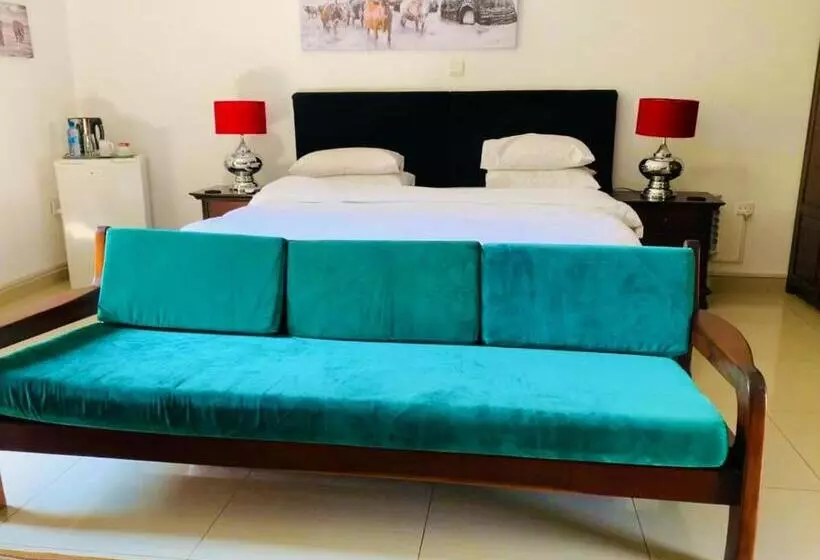 Bougainvilla Boutique Hotel & Restaurant