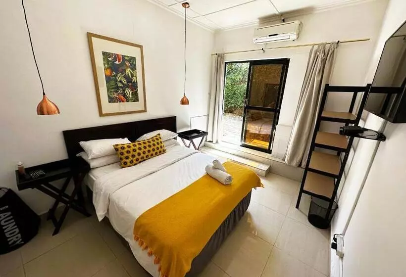 Bougainvilla Boutique Hotel & Restaurant