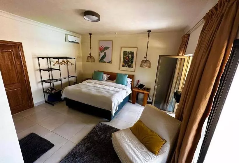 Bougainvilla Boutique Hotel & Restaurant