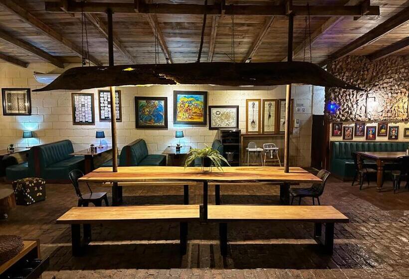 Bougainvilla Boutique Hotel & Restaurant