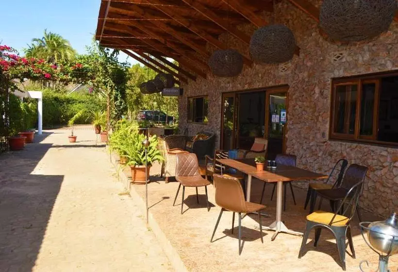 Bougainvilla Boutique Hotel & Restaurant
