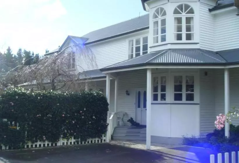 Country Lane Homestay B&b