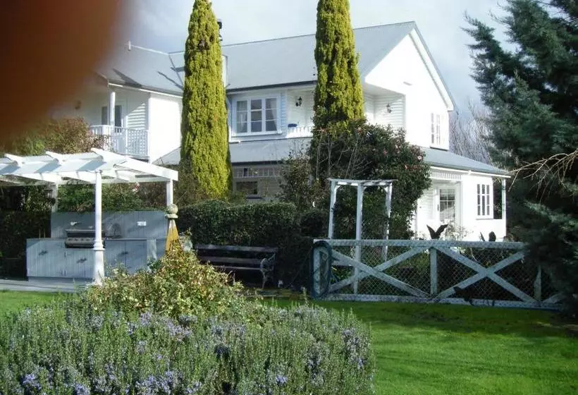 Country Lane Homestay B&b