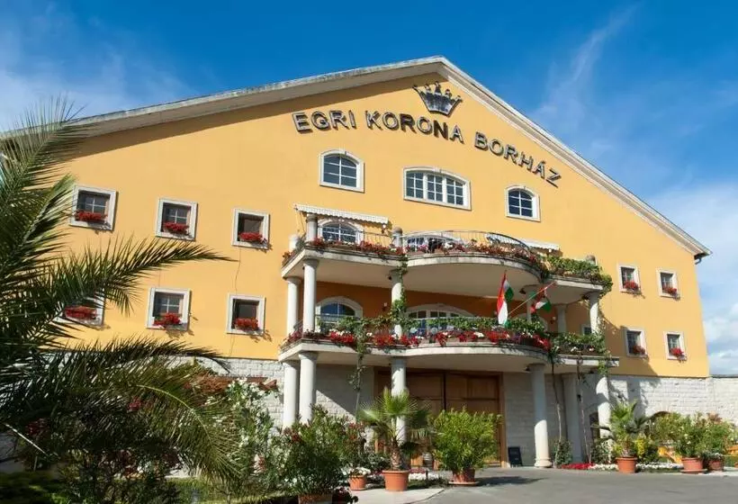 ホテル Egri Korona Borház és Wellness