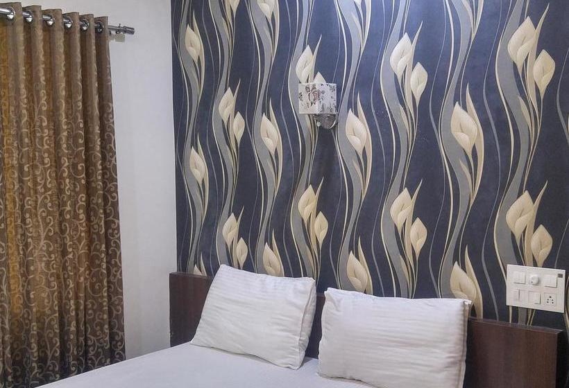 فندق Evershine Residency