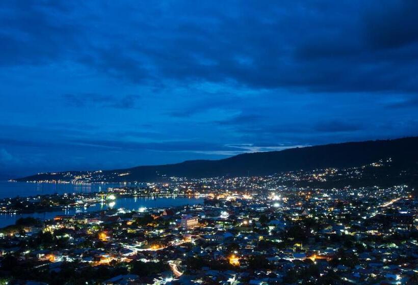 فندق Santika Luwuk  Sulawesi Tengah