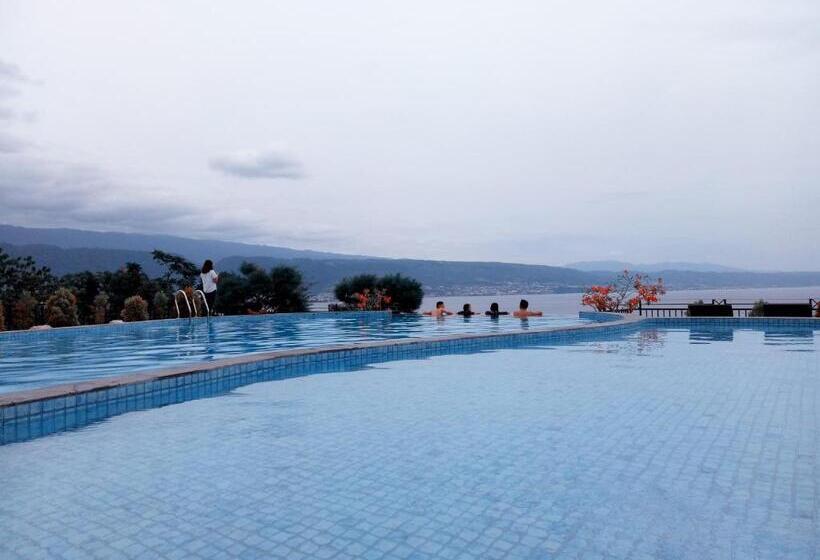 فندق Santika Luwuk  Sulawesi Tengah