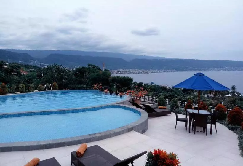 ホテル Santika Luwuk  Sulawesi Tengah