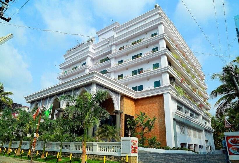 בית מלון כפרי Seashore Residency