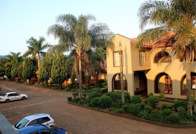 هتل Bethel Court Vineyard