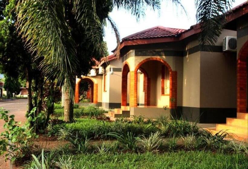 هتل Bethel Court Vineyard