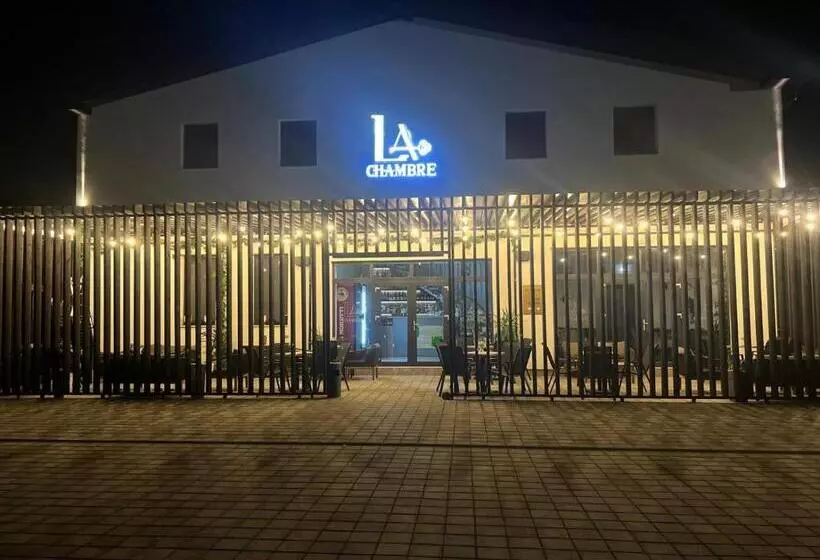 Hotelli La Chambre