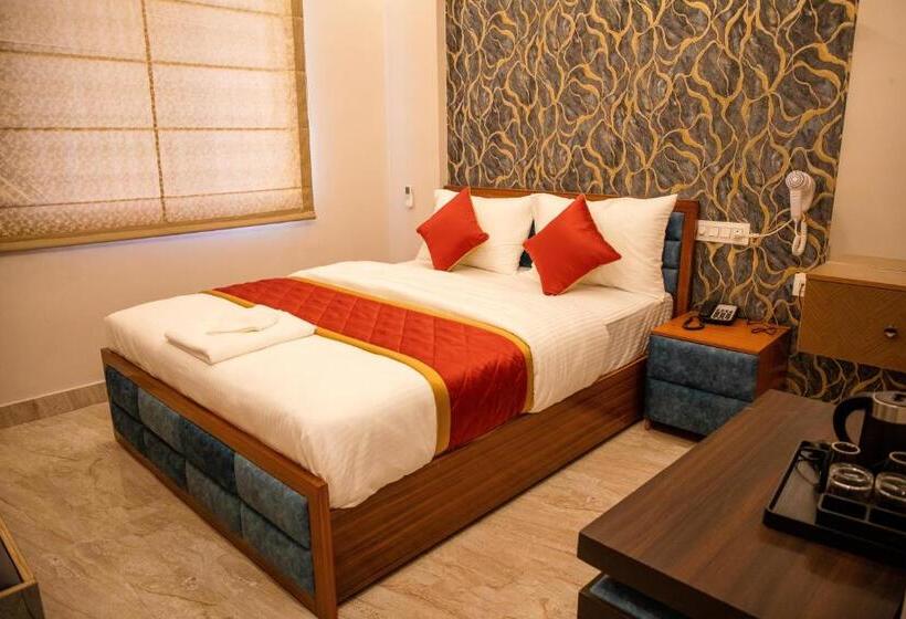 호텔 Serenity Stay Inn