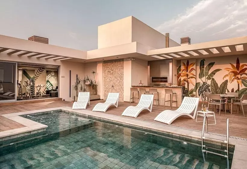 Houze   Stay & Residences By Ava