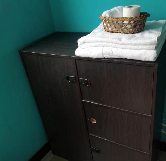 پانسیون Hostal Casaca