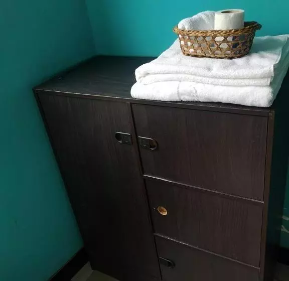 ペンション Hostal Casaca